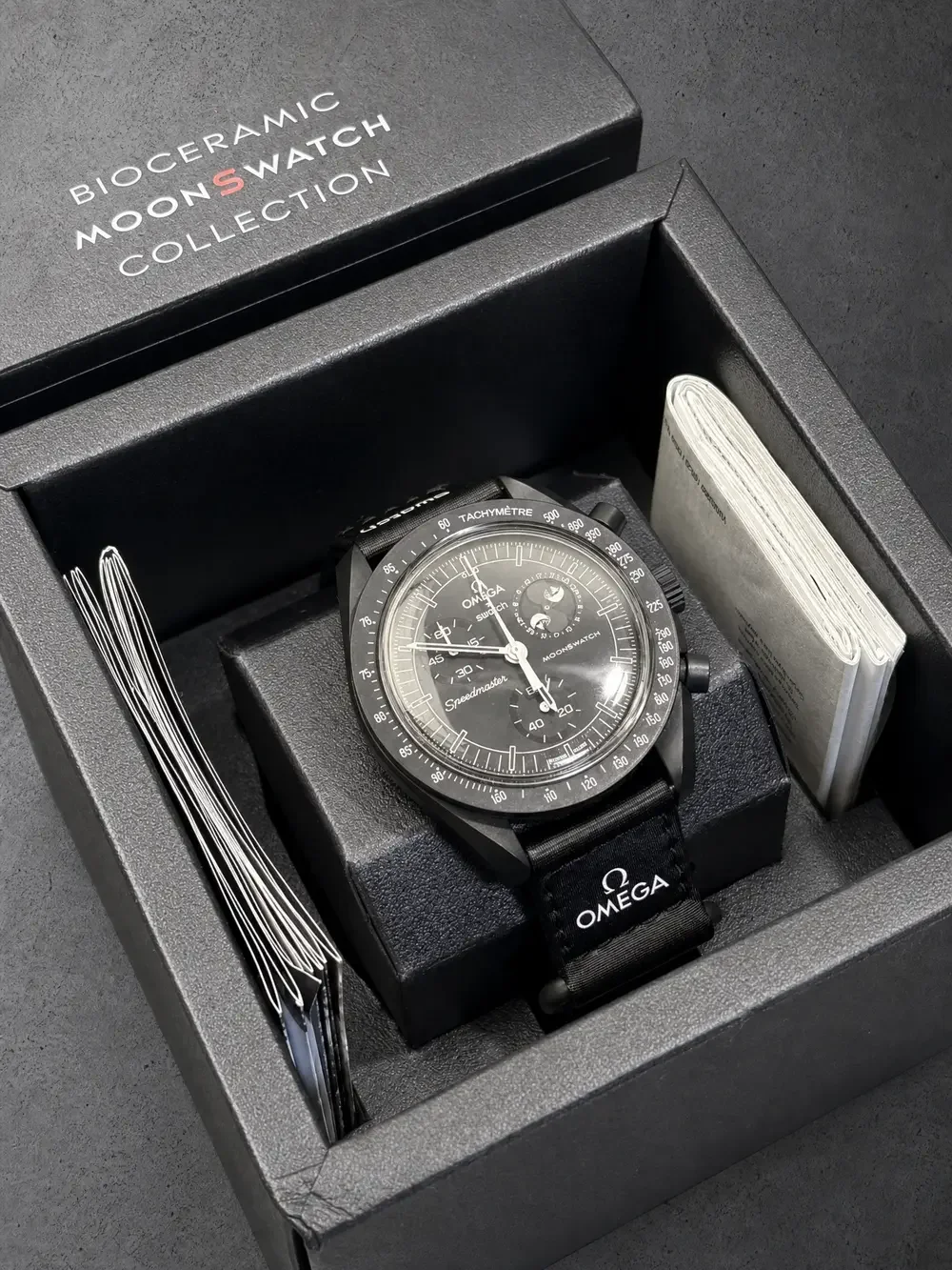 OMEGA x Swatch MISSION TO THE MOONPHASE NEW MOON – Black Bioceramic Snoopy Watch